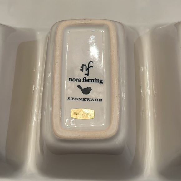 Nora Fleming Pearl Dot Divided Stoneware Dish - Picture 13 of 16